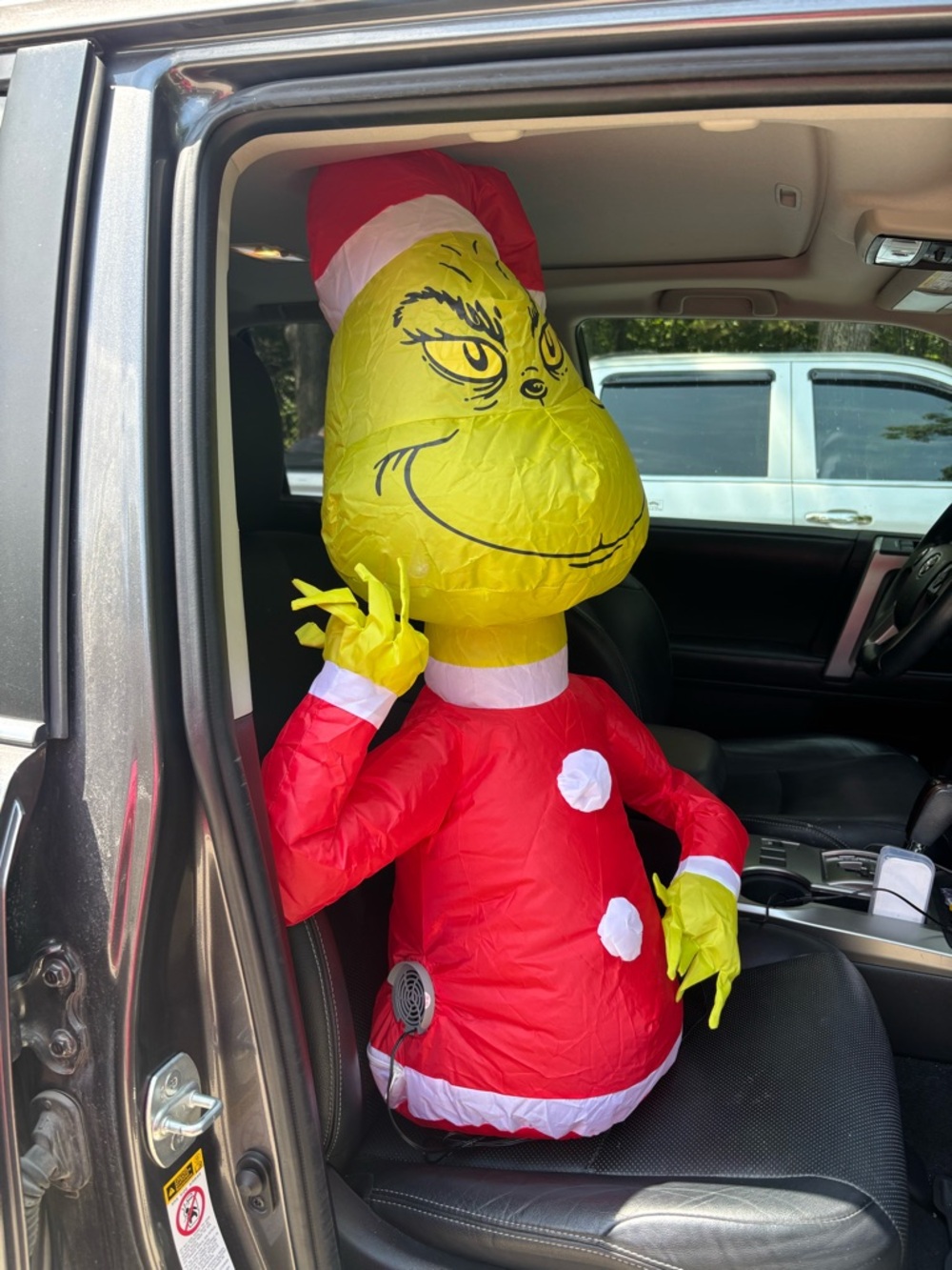 Dr Seuss The Grinch Car Buddy Airblown Inflatable 3 Foot Tall with Car Adaptor - Picture 8 of 14